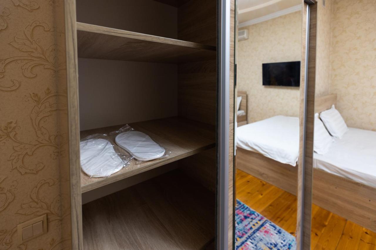 Central Park Hostel Ташкент Екстериор снимка